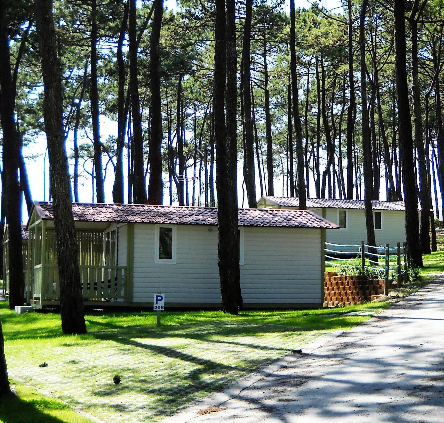 Orbitur Valado Bungalows Caravan Park Nazaré Exterior foto